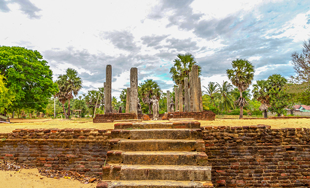 A Visit to Muhudu Maha Viharaya - Experience - Sri Lanka In Style